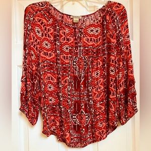 LUCKY BRAND Women’s Small Boho Chic Peasant Blouse. Coral Burgundy Cream Print